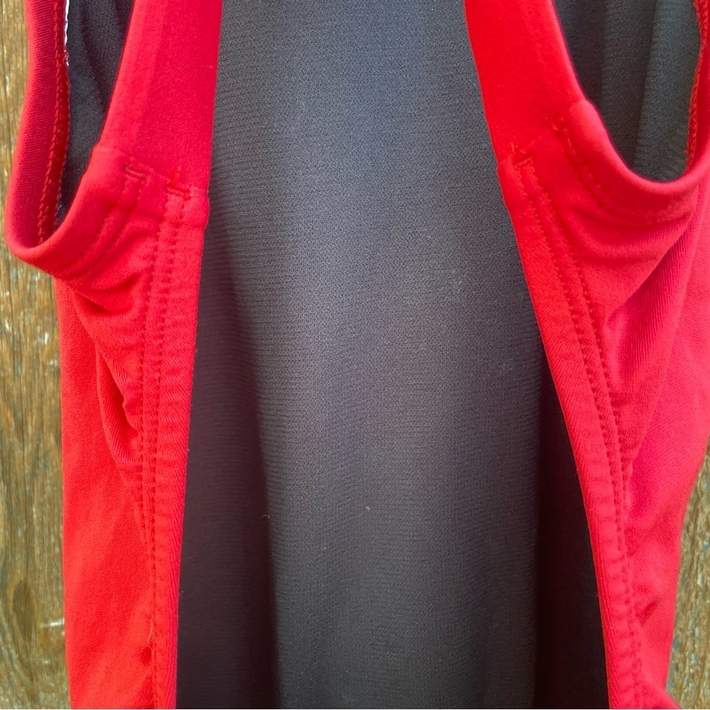 NIKE Hydrastrong Women’s Red One-Piece RacerBack Team Swimsuit Size 6 - Picture 10 of 12